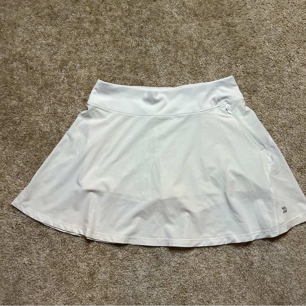 New Women's All in Motion High-rise Tennis Athletic Skort White Size S EUC